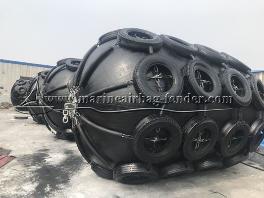Pneumatic Marine Fender Rubber Bumper Untuk Perlindungan Kapal Dan Pelabuhan 50kpa 80kpa