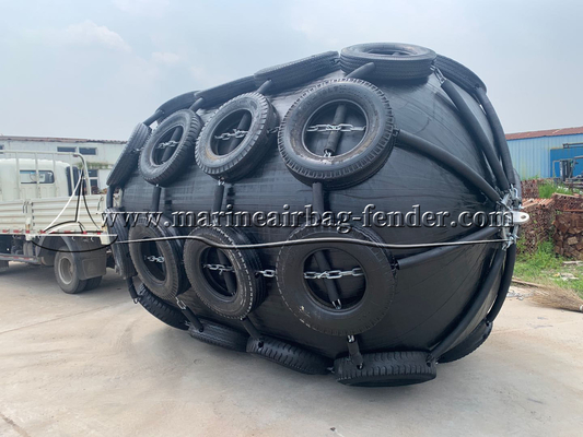 Aircraft Tire Net Pneumatic Rubber Fender Dimensi yang disesuaikan Tahan Dampak
