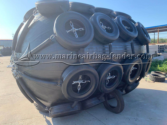 CCS bersertifikat High Tensile Dock Sling Type Rubber Fender Dengan Pin Baja Rinsing