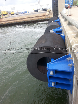 Kapal Peluncuran Fender Karet Laut Hitam Dengan Semua Aksesoris
