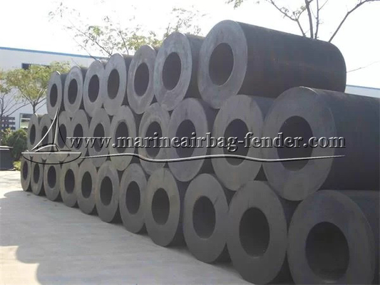 Pemasangan Fender Karet Laut Silinderik Untuk Pesisir