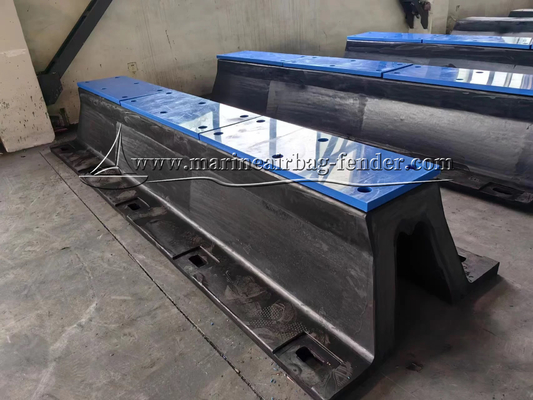 Natural Rubber Dock Fender / Arch Rubber Fender untuk Wharf dan Bumper